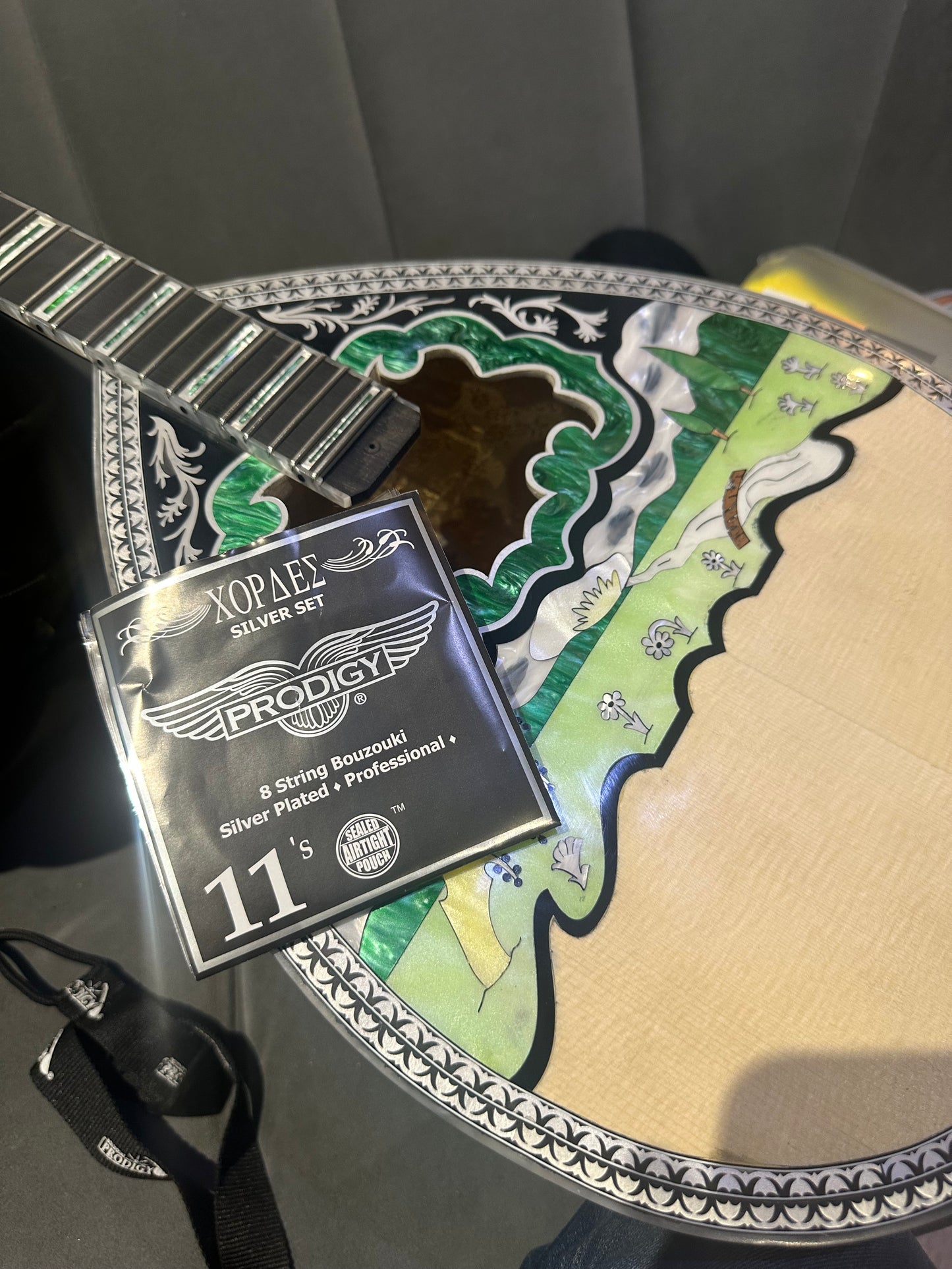 Zampetas Limni Green Bouzouki